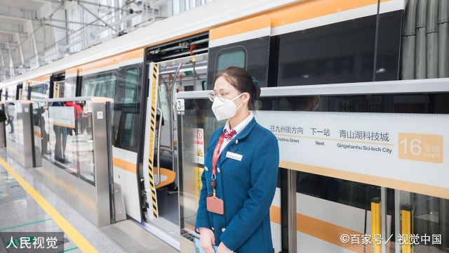 杭州地铁16号线列车采用4节编组b型列车,列车设计行车时速最高可达120